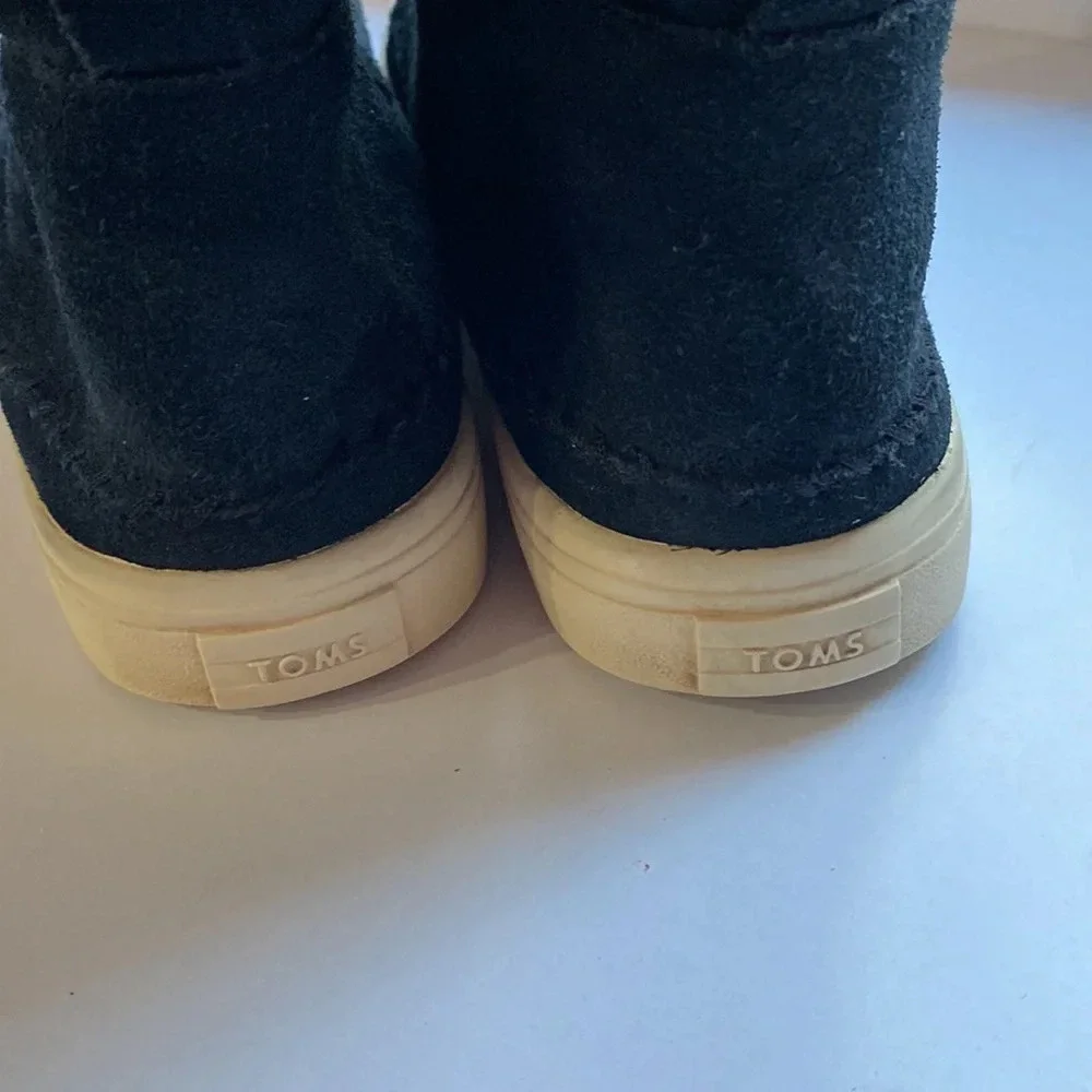 TOMS‎ Vista Boots Size 8 Black Suede Faux Fur PullOn Winter Mid Calf Comfort